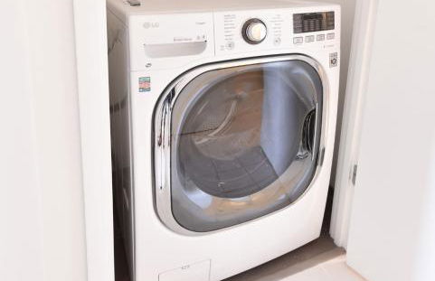 Global Luxury Suites at Kendall West - Foto 20