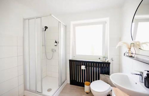 Bahnhofsnahe 9 Zimmer 200QM PS5 für Familien & Firmen - Foto 22