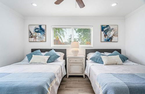 Spacious 4BR/3BA pool home, stylishly decorated - Foto 44