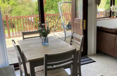 7F Cwtch Cymru Lodge, Caer Beris Holiday Park - apologies commercial vehicles not allowed on site - Foto 17