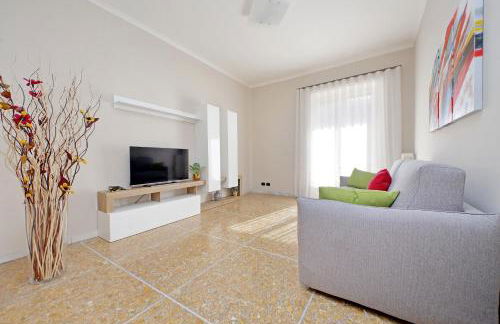 Domus 68 - Apartment with terrace - Photo 9