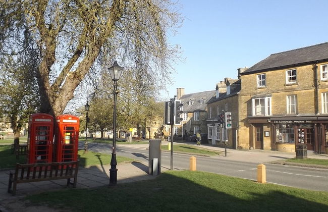Spacious 3 Bedroom Cabin at Avonvale Holiday Lodge - Foto 9