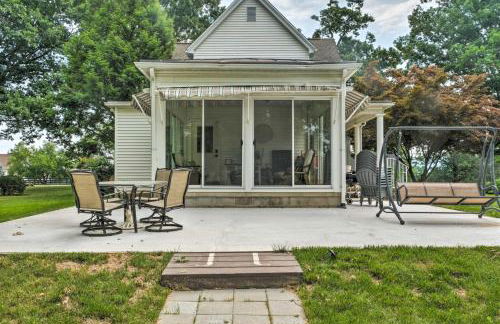 Renovated Farmhouse w Mountain Views and Fire Pit - Foto 2