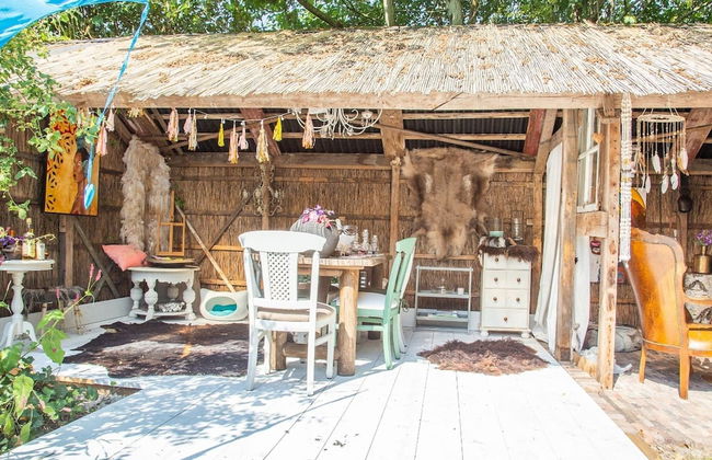 Atelier House With hot tub - Photo 23