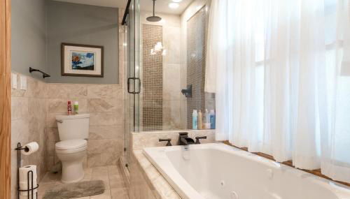 SOCO, Big 5BR, SwimSpa-seats 10, Sauna, 7 Beds - Foto 2