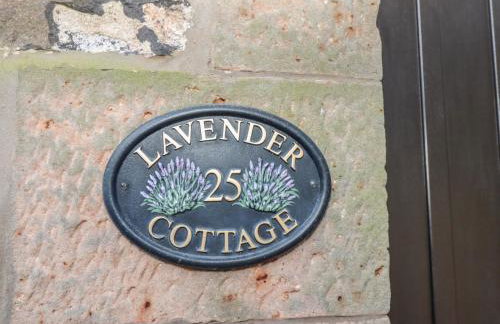 Lavender Cottage - Photo 2