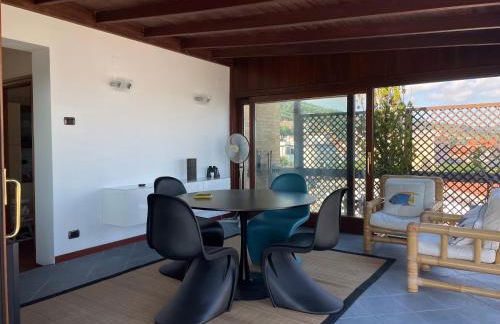 Attico con terrazza sul porticciolo turistico di Vibo Marina - Foto 11