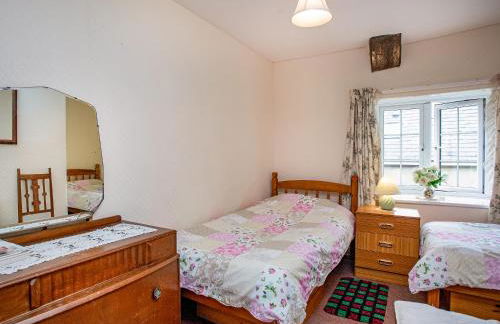 East Hook Holiday Cottages - Clover Cottage - Photo 15