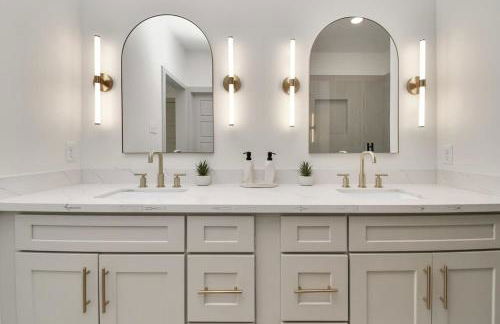 Bay Breeze Bungalow - Game Room & Pet Friendly - Foto 21