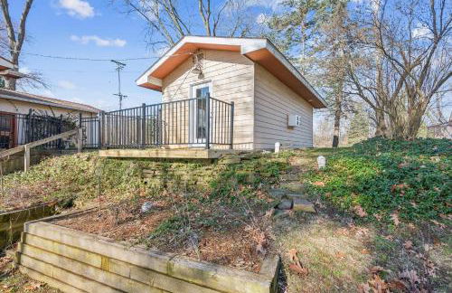 Cozy Lakefront Studio On Long Lake! Home by RedAwning - Foto 46