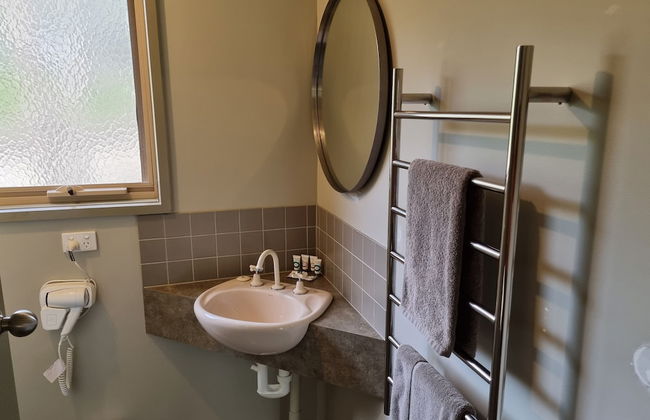 D'Altons Studios - Photo 16