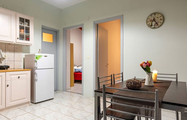 Sunny Summer Retreat - Perfect Location BBQ - Foto 7