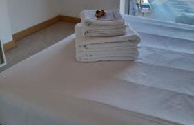 Modern 2 bed flat with balcony - Foto 13