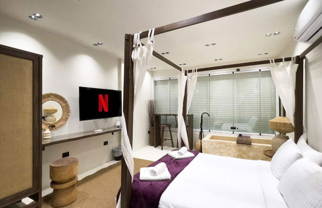 Xuru Stays I The Pyramids Horizon Studio w/ Bathtub - Foto 1