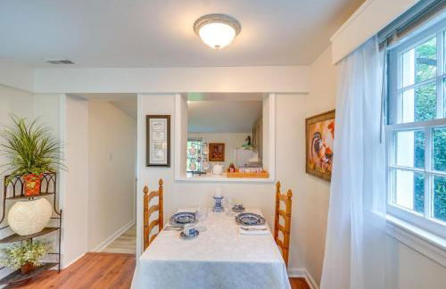 Hike, Sip and Explore Charming Waterford Cottage! - Foto 9