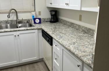 Coastal Condo on the beach at Ocean Trillium #501 - Foto 22