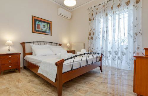 Blissful Residence with Pool by 8essentially - Foto 28