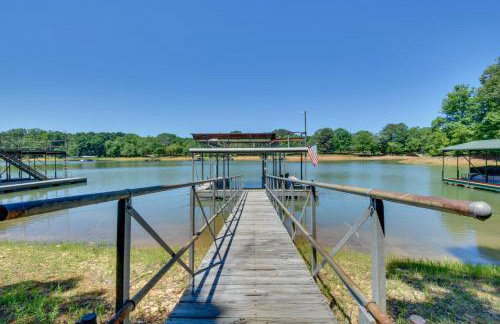 Private Dock & Game Room! Lake Hartwell Retreat - Foto 1