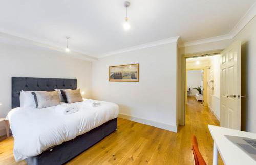 Redhill town centre apartments by Livingo - Foto 16