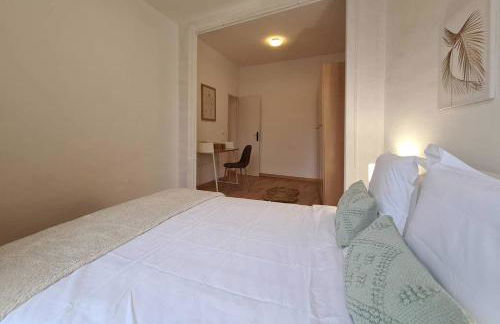 21ARA1085- Fabulous 4BR apartment in Ciutat Vella - Photo 13