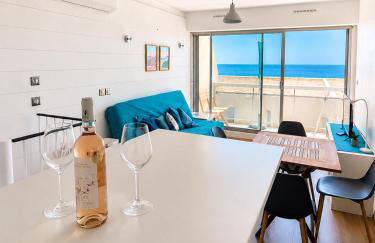 Duplex entièrement rénové avec clim, vue mer et Accès plage ! - Photo 6