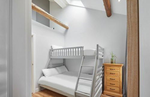 Host & Stay - The Old Jail Barber's Shop - Foto 6