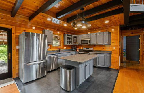 Red River Gorge Family Cabin with Hot Tub - Foto 10