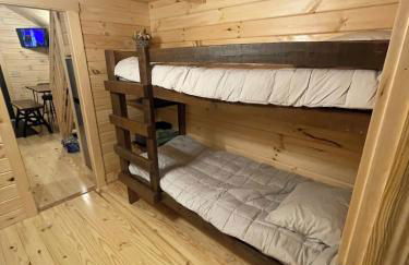 Private Luxury Log Cabin in the Endless Mountains, Firepit, Farm Charm - Foto 27