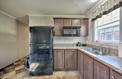 Pet-Friendly Cassolopis Escape, Near Lake! - Foto 9