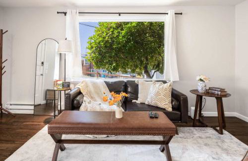 Vintage Charm 3BR Home w Yard Pets Welcome - Foto 12