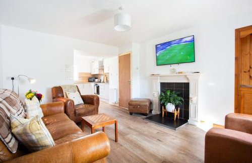 Mike's 3-bedroom Countryside Cottage - Foto 34