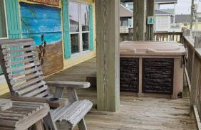 BEACHFRONT with DECK Hot Tub and View and Cargo Lift Sleeps 14 - Foto 16
