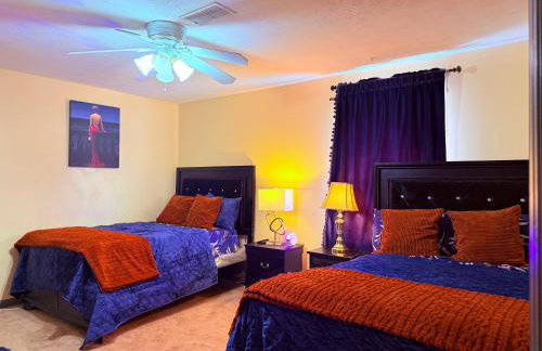 Large 3BR Home for Families and Work Stays With Fast WIFI - Foto 19
