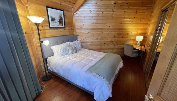 Discover Serenity Cozy Cabin With Mountain Views - Foto 4, Habitación