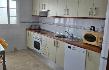 Apartamento primera linea de Playa Climatizado Internet - Foto 17