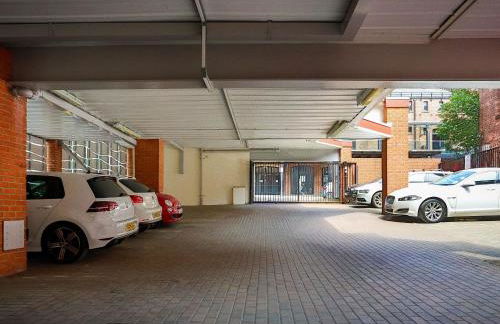 Live in Leeds Millenium Square Apartment - Foto 12