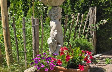 Exklusive Ferienwohnung Bad Salzschlirf - direkt am Waldrand - großer Garten kompett umzäunt - Hunde willkommen - 2 private Stellplätze - Foto 62