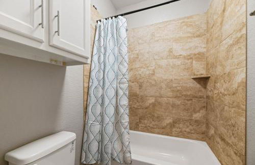 Spacious Grand Prairie Getaway - Foto 31