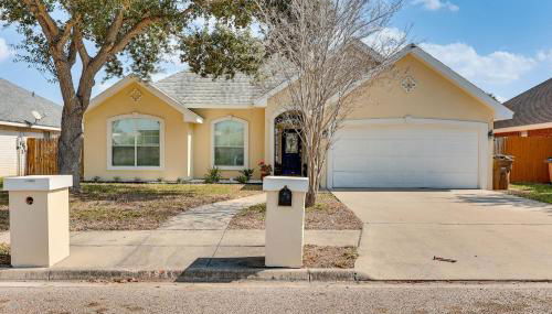 Fenced Yard Home Near Hospitals in Edinburg! - Photo 3