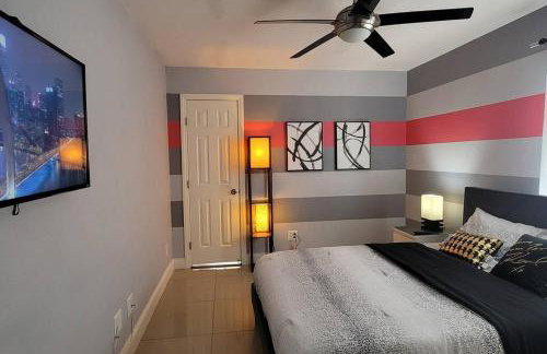 K - Fully remodeled and professionally decorated - Foto 8