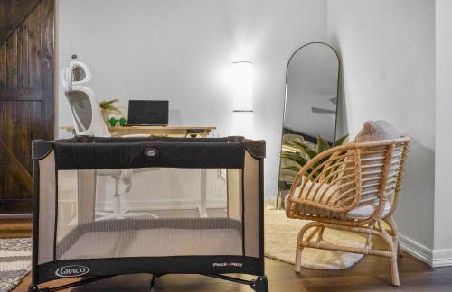 Casa Hosum - 7 mins Downtown Sleeps 9 King Bed Fenced Yard - Foto 33