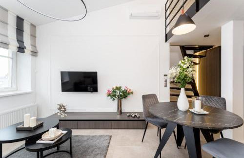 Wielopole Top Floor Apartments by Hostly - Foto 24