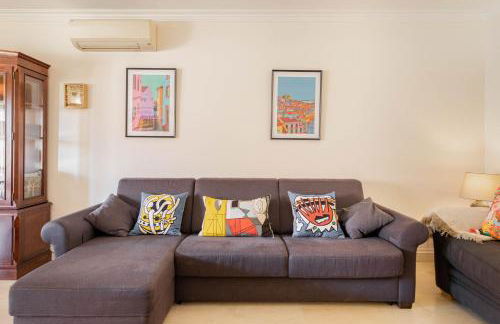 Central Cascais Apartment with private parking - Foto 5