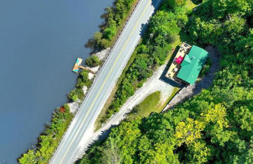 All-Season Lake House Between Okemo and Killington! - Foto 29