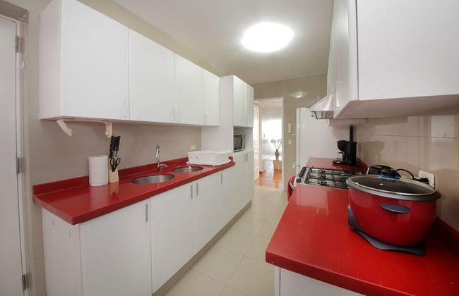 Great Location Walking Distance to Larcomar and Wong - Foto 9