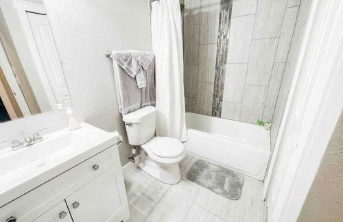 PET FRIENDLY/PING PONG/GAME ROOM!FAMILY GATHERING - Foto 31