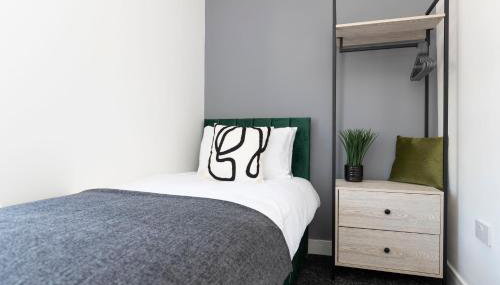 Contractor-Friendly 4-Bed 2-Bath Apartment, fast WiFi, central Redcar - Foto 2