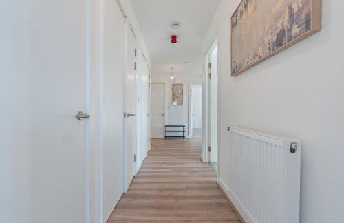 Luxury Penthouse Wembley Stadium Sleeps 10 and Parking - Foto 22