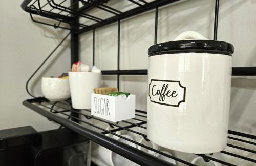 Cozy 5BR Family Retreat Firepit Games Patio - Foto 17