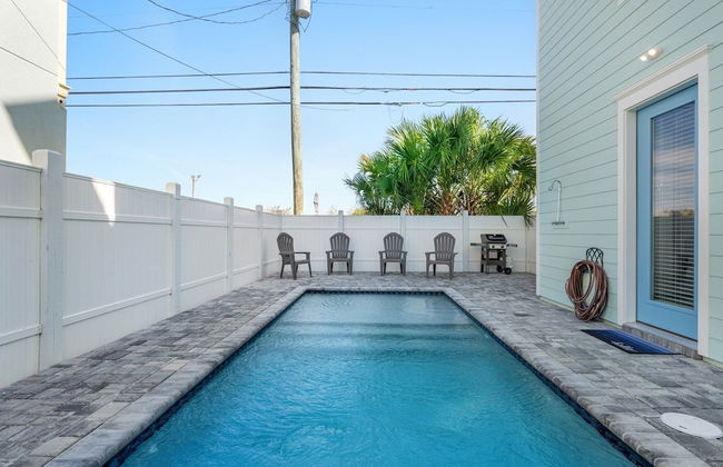 Spectacular 3br 4ba w/ Private Pool, 2 Min Walk to Beach - Sleeps 15! - Foto 30